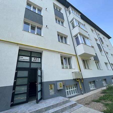 Vert Studio Онешть Екстер'єр фото